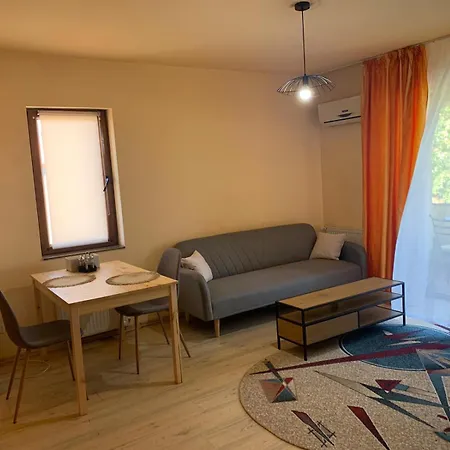 Bed & Garage Near Apartament